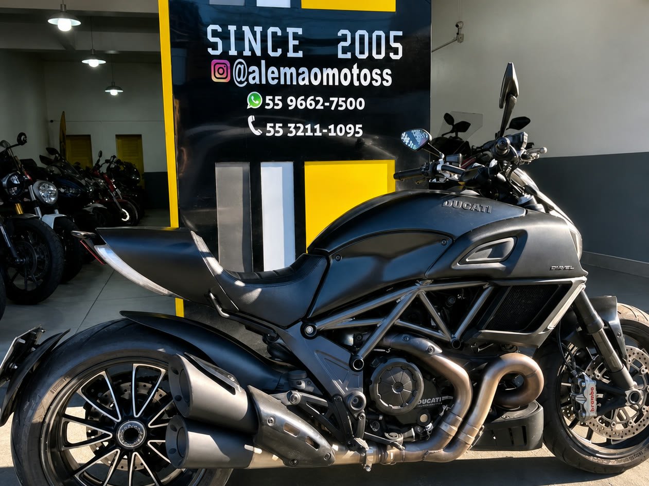 Ducati Diavel 1198 Dark